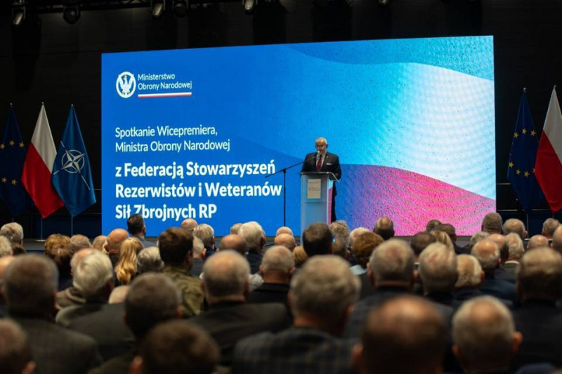SPOTKANIE WICEPREMIERA-MINISTRA OBRONY NARODOWEJ WŁADYSŁAWA KOSINIAKA-KAMYSZA Z FEDERACJĄ STOWARZYSZEŃ REZERWISTÓW I WETERANÓW SIŁ ZBROJNYCH RZECZYPOSPOLITEJ POLSKIEJ